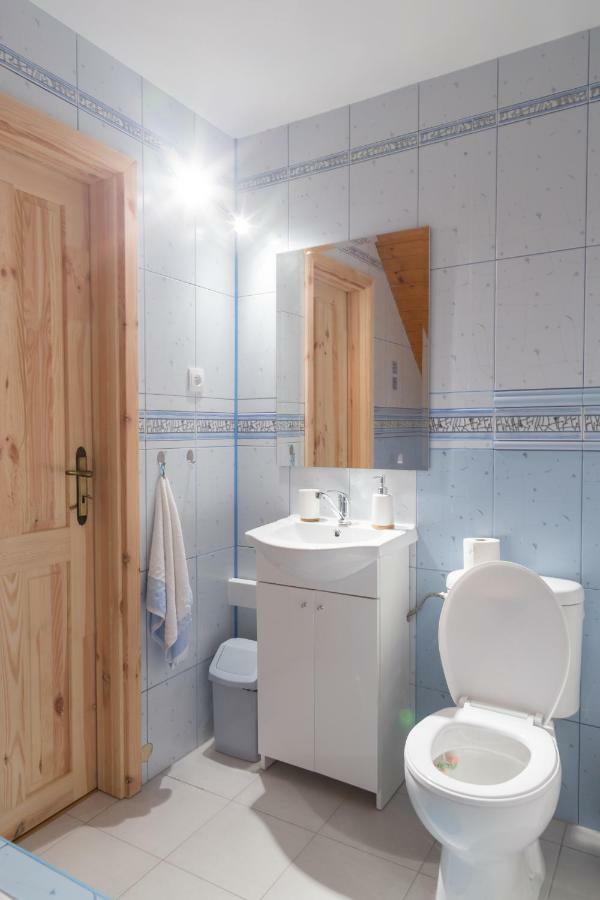 Ubytovanie Adina Poltar Exterior foto